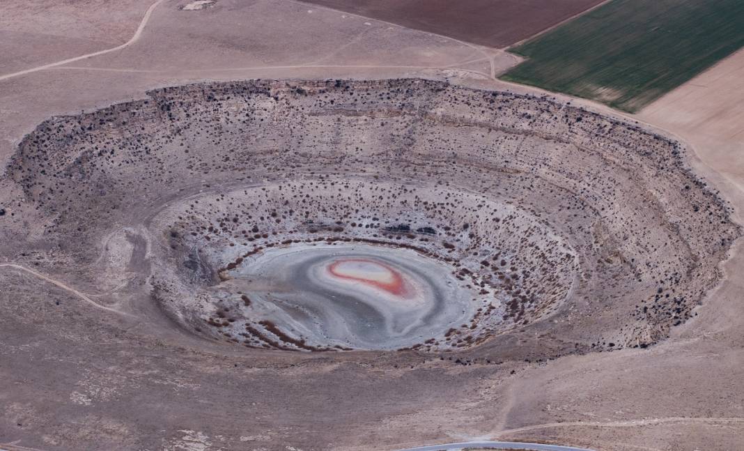 Konya'da kaç obruk bulunduğu açıklandı: Peki yerleşim yerleri için risk var mı? 12